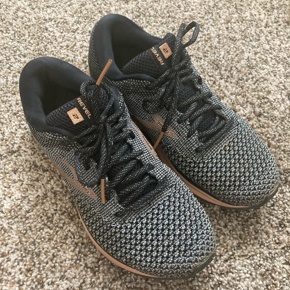 Brooks sneakers
